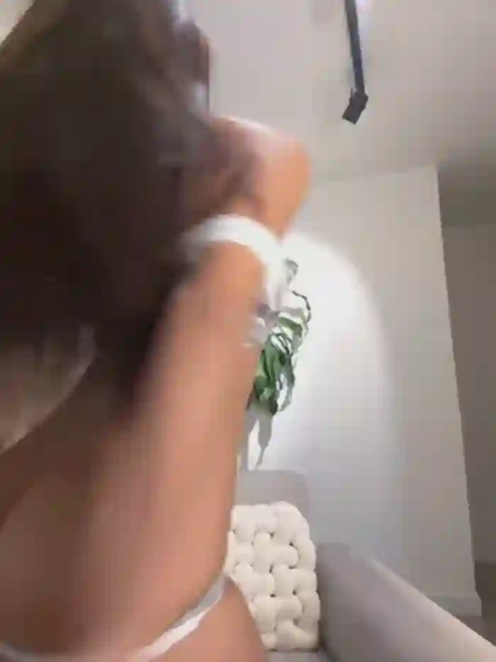 EllaSanz_