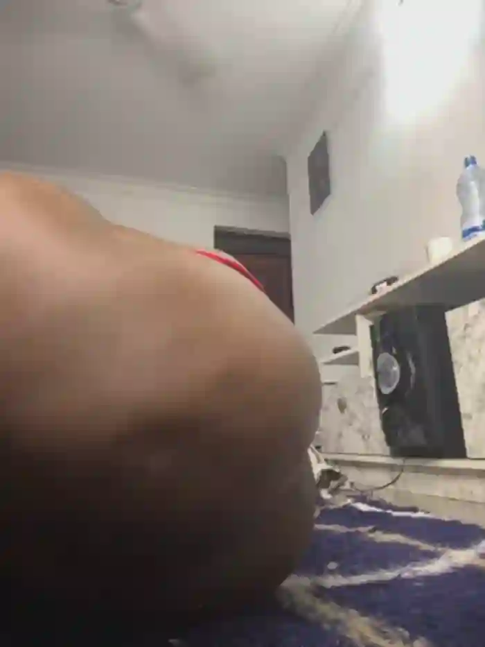 t-Booty_risky_