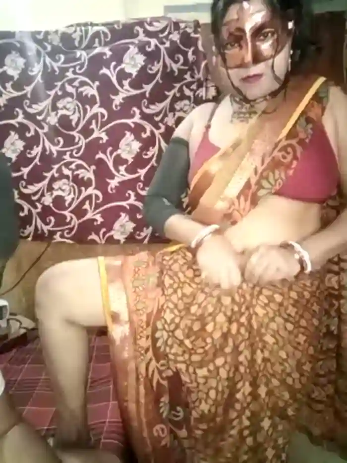 Hot_muskaan