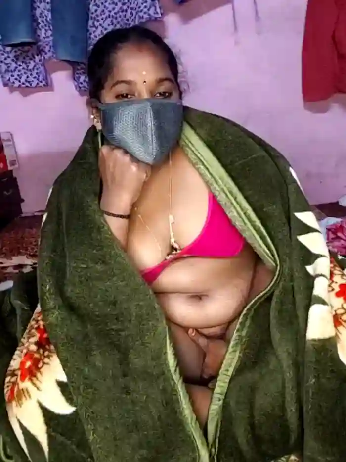 tamilvillagecouple1