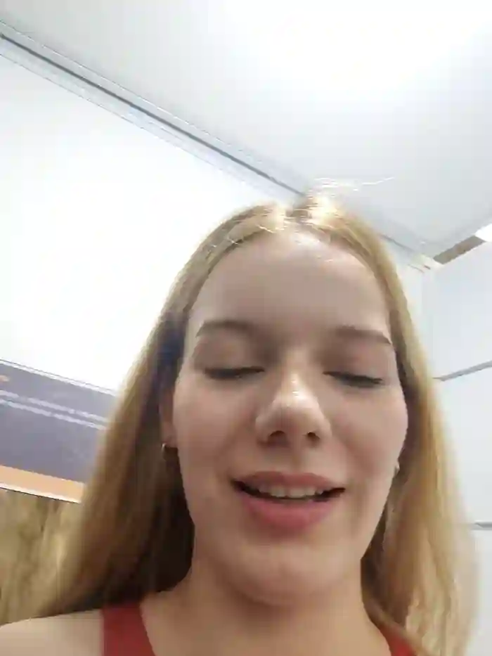 NicoleCut