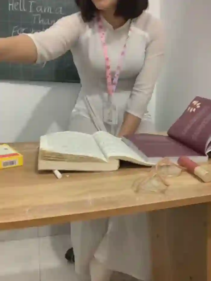 Schoolgirl_6969