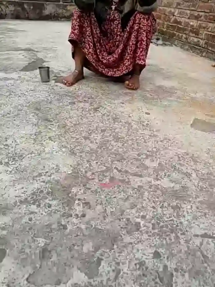 COUPLLE_VILLAGE