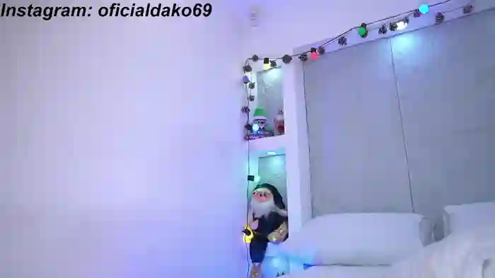 Dakota_Lee