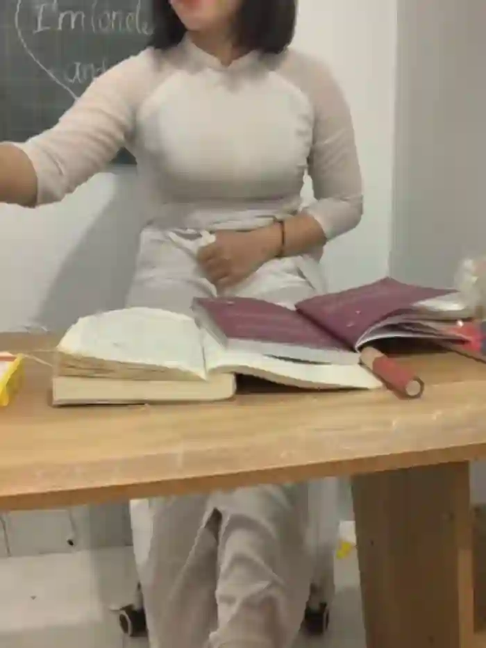 Schoolgirl_6969