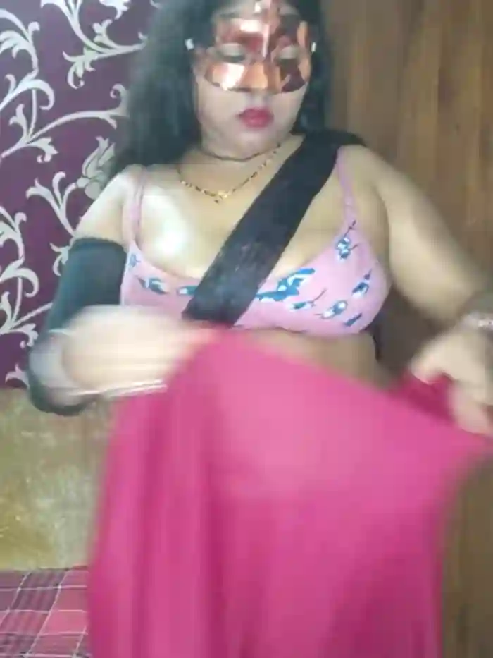 Hot_muskaan