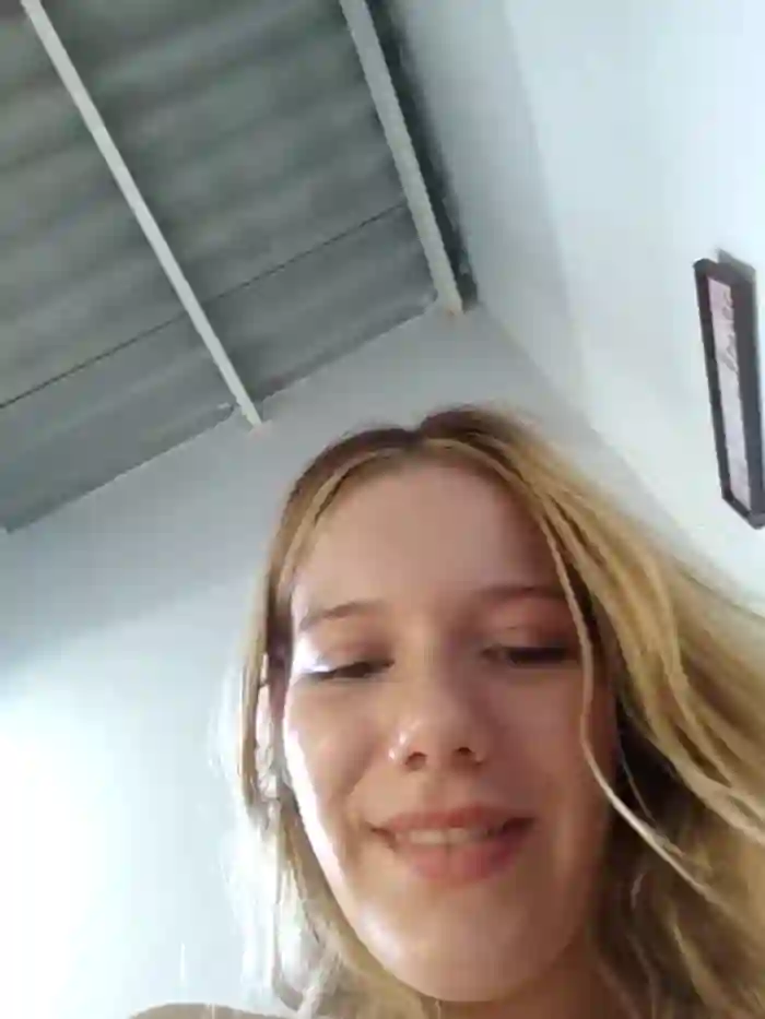 NicoleCut