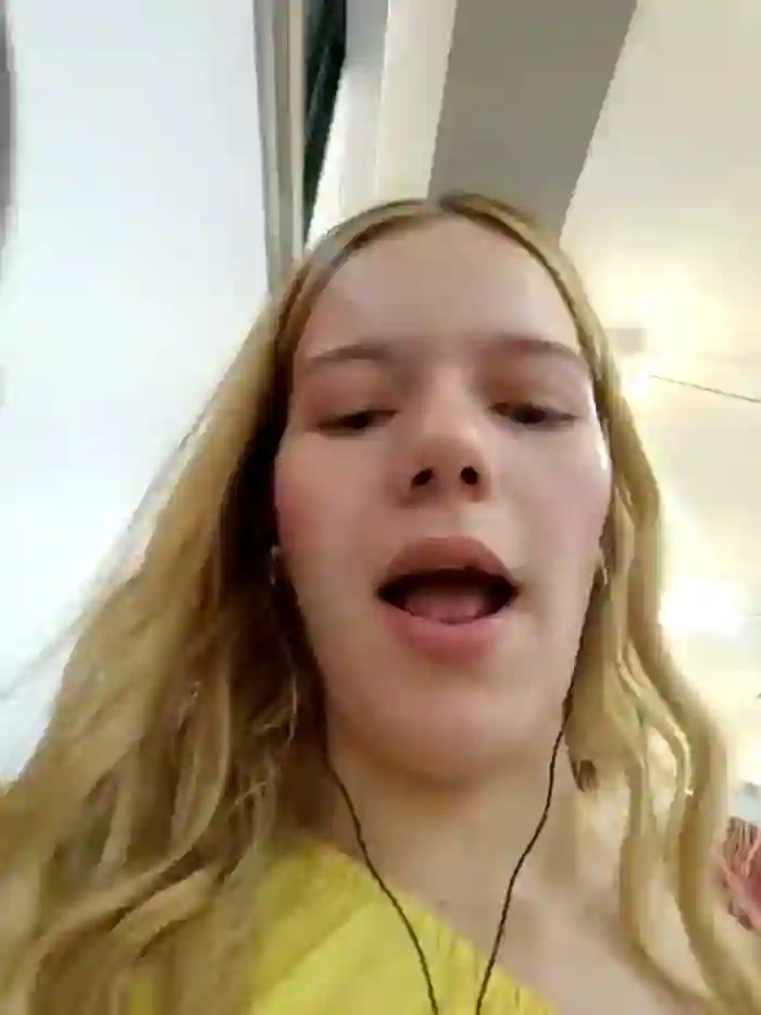 NicoleCut