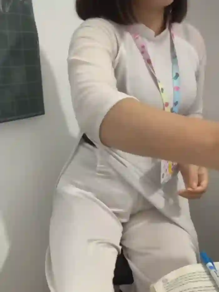 Schoolgirl_6969