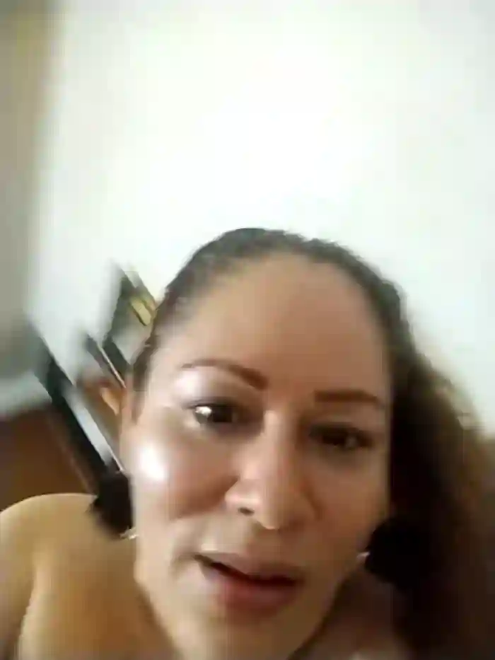 SluttyMilf79