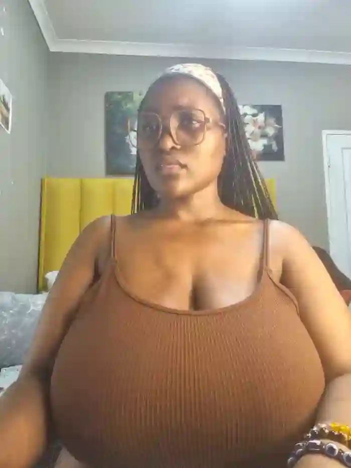 Bustygoddess32