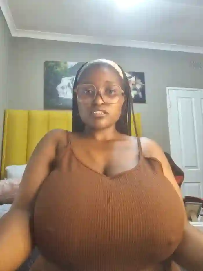 Bustygoddess32