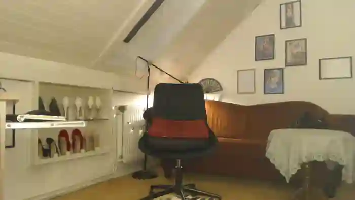 GinaBlonde