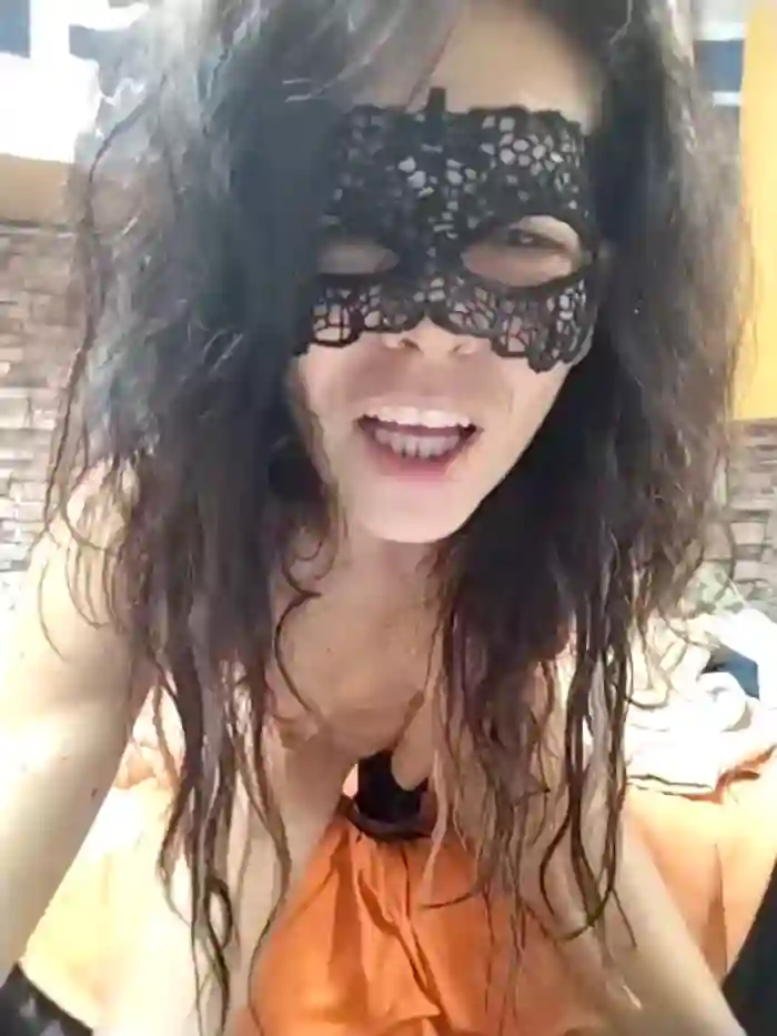 EmySkinny85