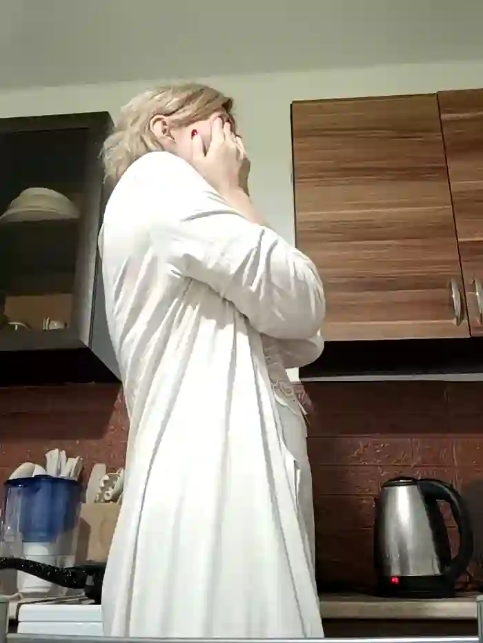 stellahere8