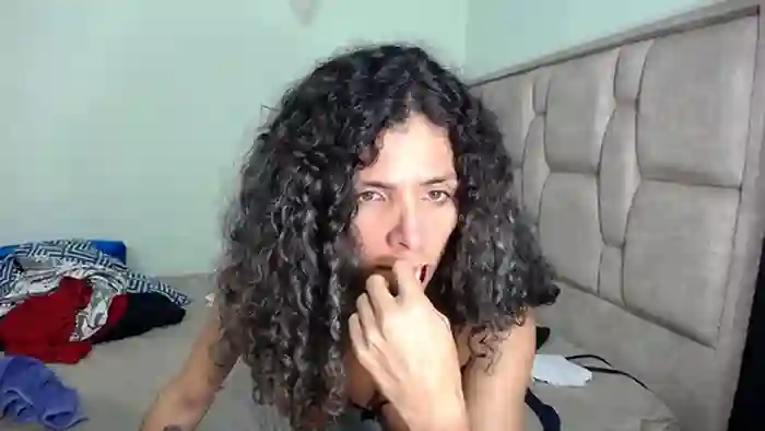 Nadia_Monroe