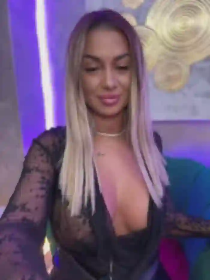 KirstieVegas
