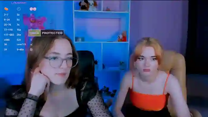 liana_kisses