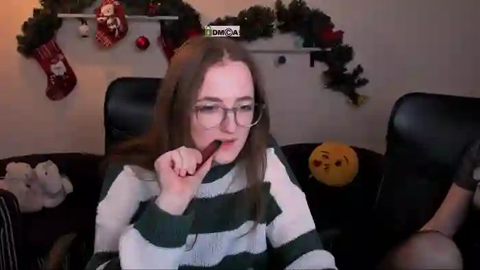 liana_kisses