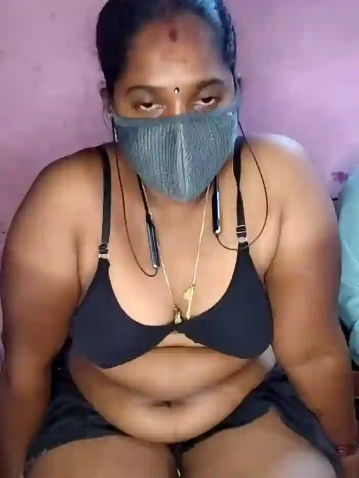 tamilvillagecouple1