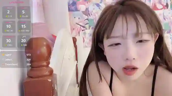 nicole_888