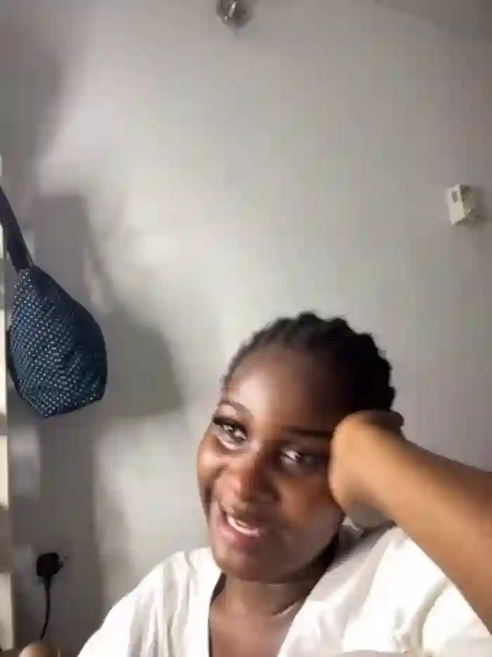 t-Booty_risky_