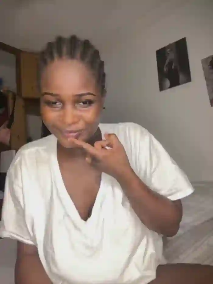 t-Booty_risky_
