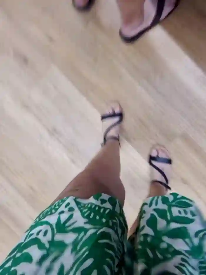 lady_charlyne