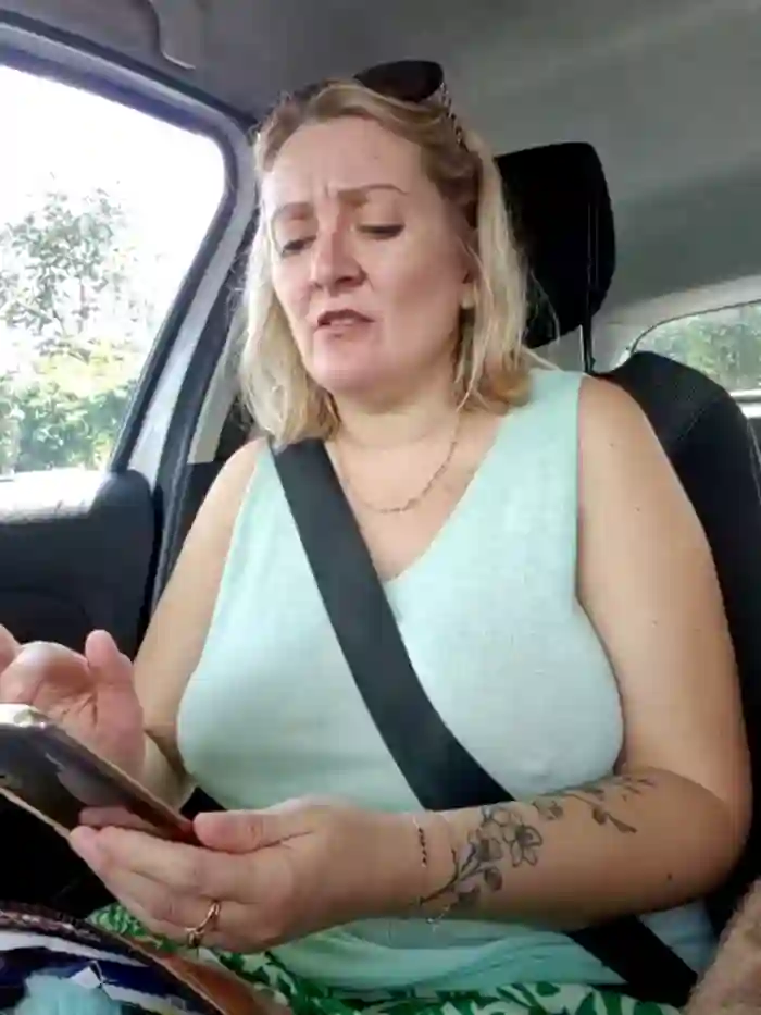 lady_charlyne