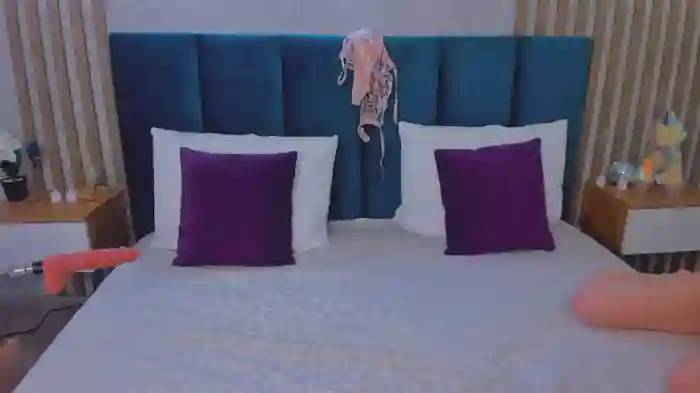 Emilly_Hart