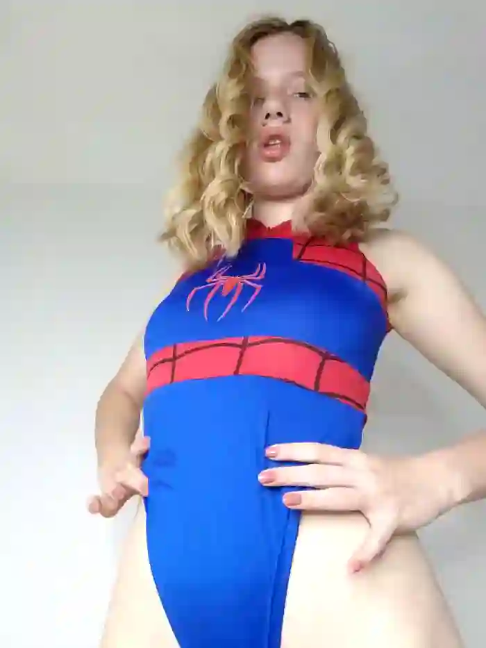 NicoleCut