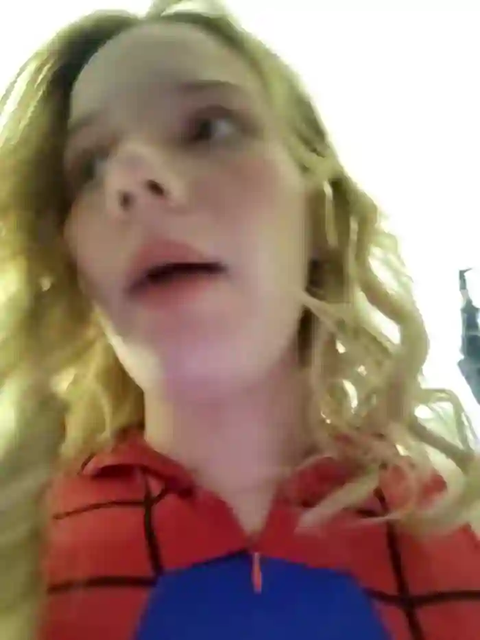 NicoleCut