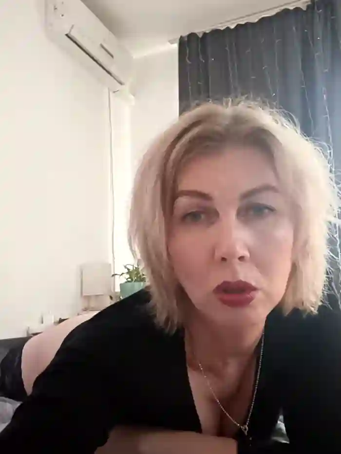 stellahere8