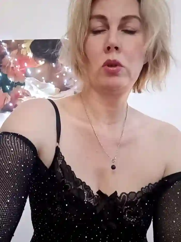 stellahere8