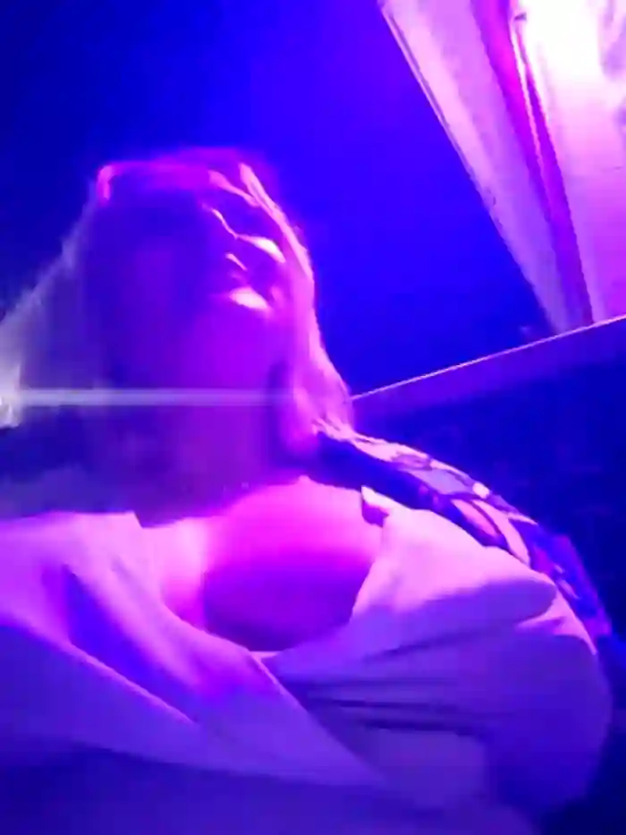 lady_charlyne
