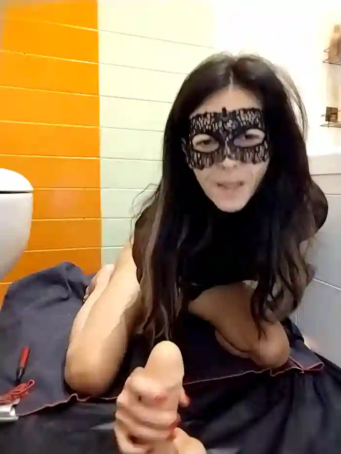 EmySkinny85