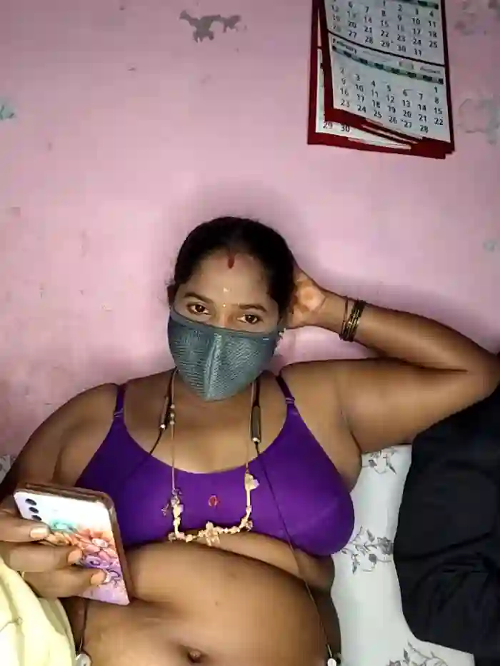 tamilvillagecouple1
