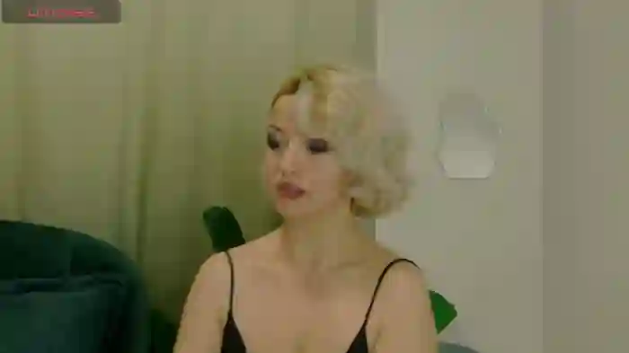 ClassyTinaa