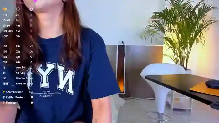 Leila_Hillian