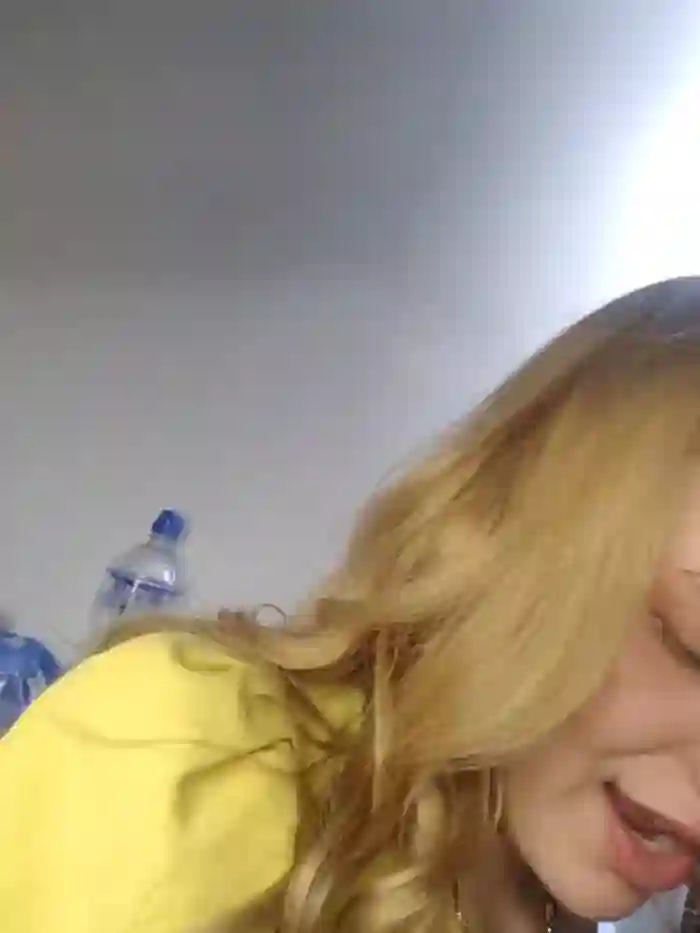 NicoleCut