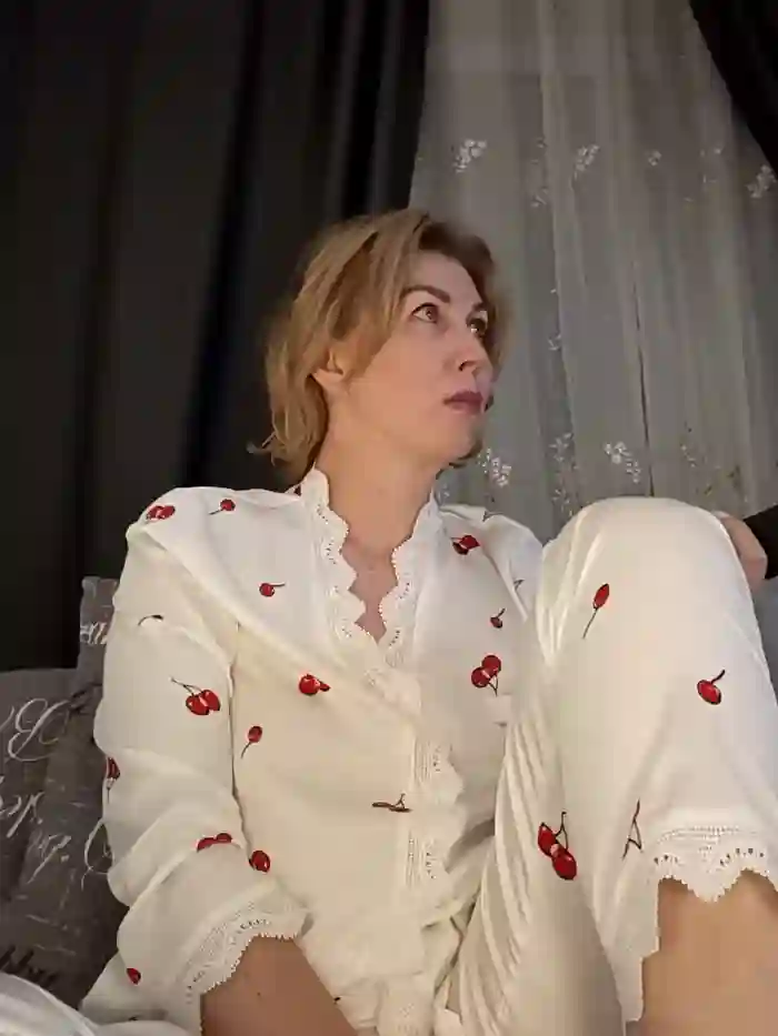 stellahere8