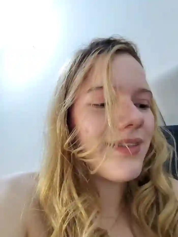 NicoleCut