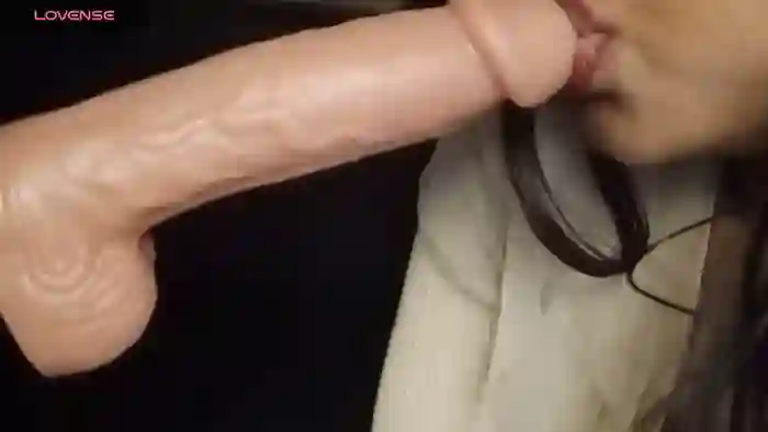 Sheela_oshovadi