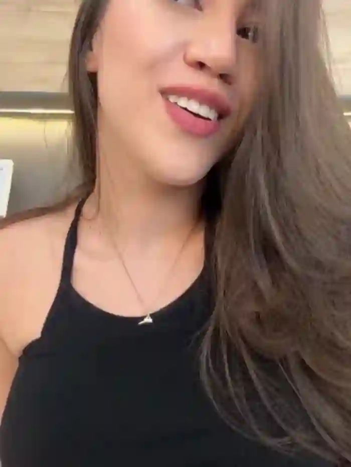 Amelia_Rouse
