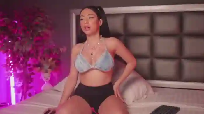 Anais_Bloom