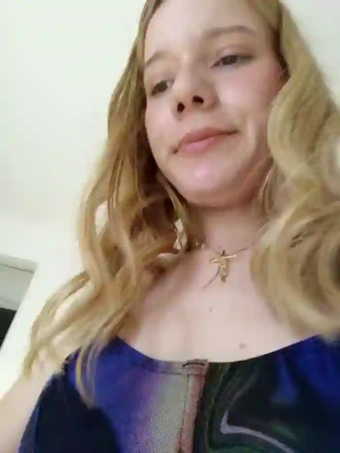 NicoleCut