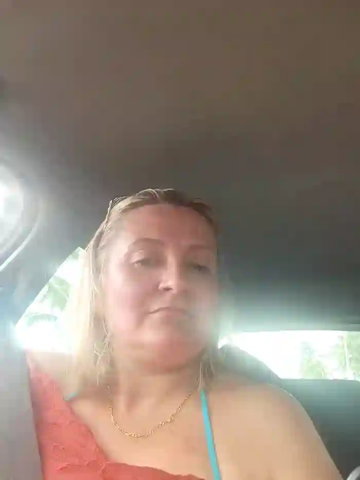 lady_charlyne