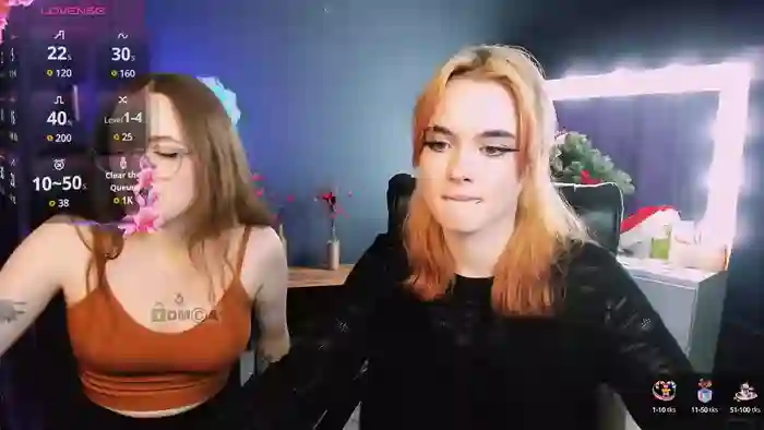 liana_kisses