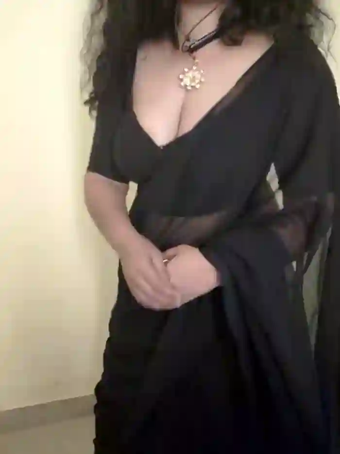 Mallu_MayaMadhav
