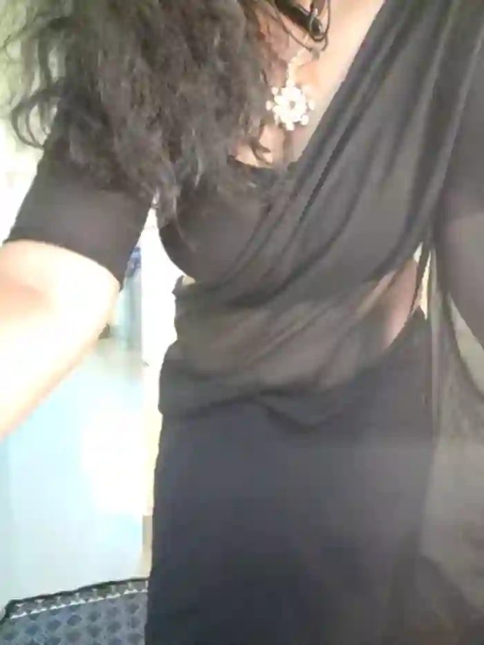 Mallu_MayaMadhav